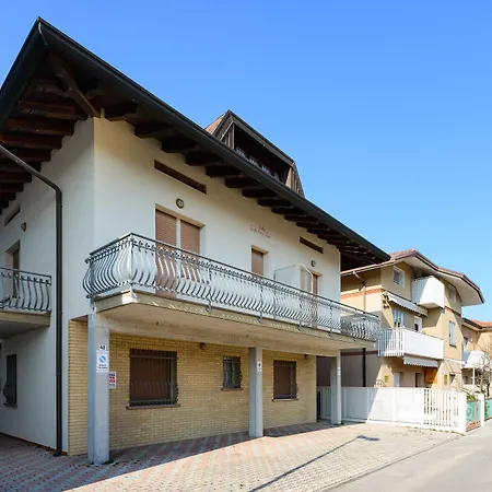 Casa Guglielmo E Anna لينانو سابيادورو